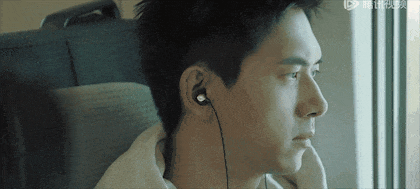 Netflix 新上大陆情感都市剧《春色寄情人》，双向救赎的温暖爱情！