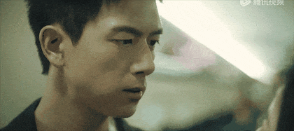 Netflix 新上大陆情感都市剧《春色寄情人》，双向救赎的温暖爱情！