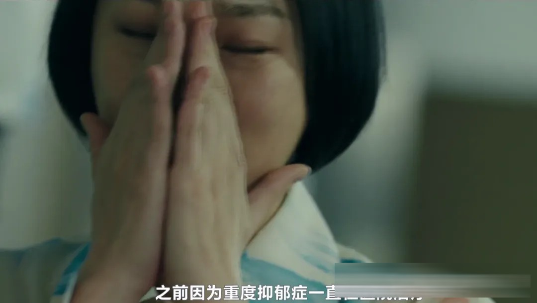 《白色轿车里的女人》:一桩雪地疑案背后,三个受伤女人的选择