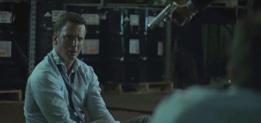 網飛IDMb上33萬人多人給的8.5分美劇「黑錢勝地 Ozark」，看著確實很帶勁！