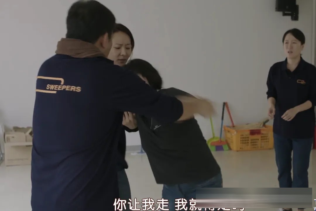 韓影《呼吸 / 窒息情慾(臺)》：綁架案的加害者與受害者，12年後在同一間公司重逢