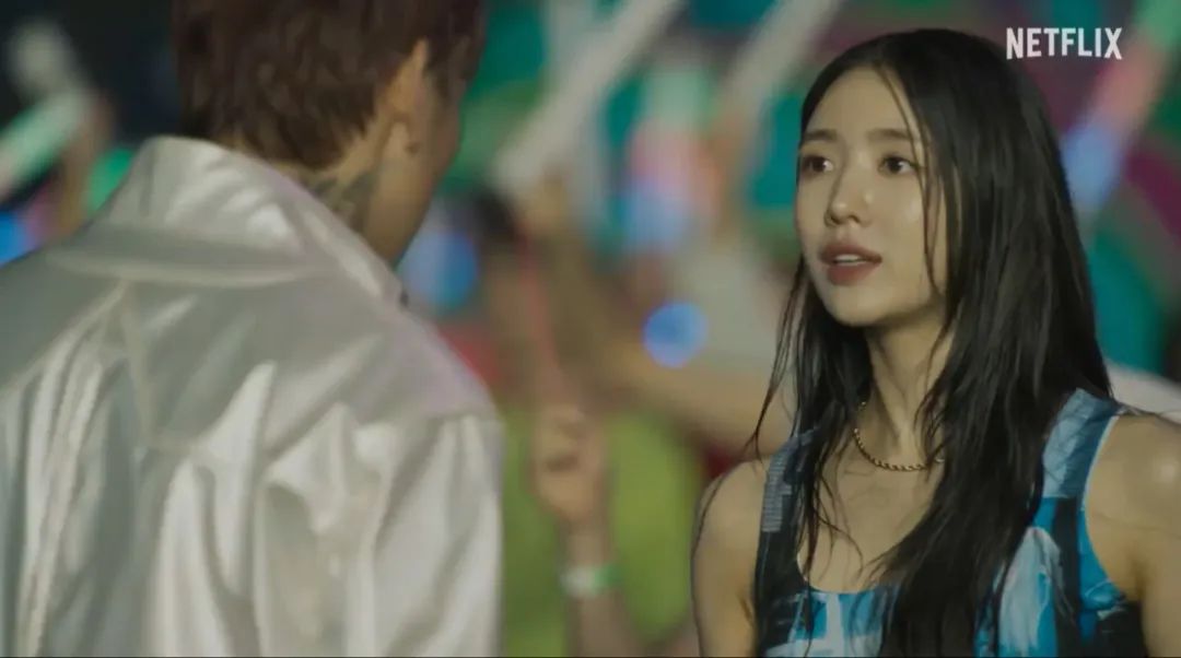 網飛驚悚新片《寄生獸：灰色部隊》，4月5日一次性放出全集，這預告殺瘋了！