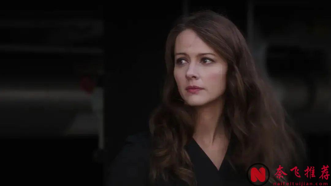 被科幻懸疑型別的劇迷視為神劇的《疑犯追蹤/犯罪預警》究竟有何魅力？