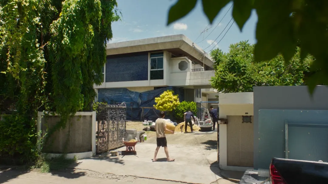 浮躁的社會，能看到這樣一部「人間清醒」的電影《姥姥的外孫/金孫爆富攻略/全職乖孫》，實屬難得！