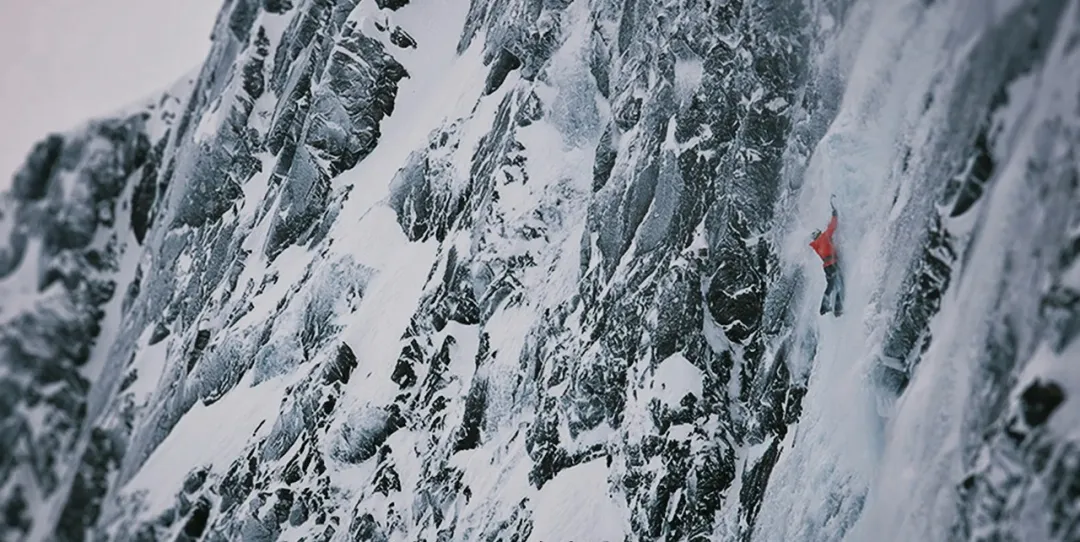 《登山家》：馬克·安德烈的徒手攀登傳奇，尋找生命的意義與自由