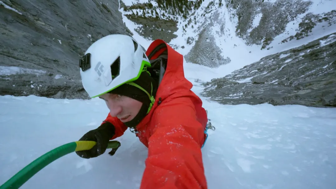 《登山家》：馬克·安德烈的徒手攀登傳奇，尋找生命的意義與自由