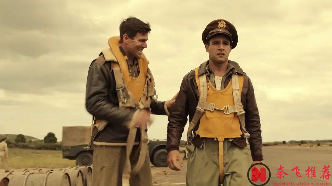 這部從'禁書'改編的美劇《第二十二條軍規》，撕開了戰爭的最後一塊遮羞布！