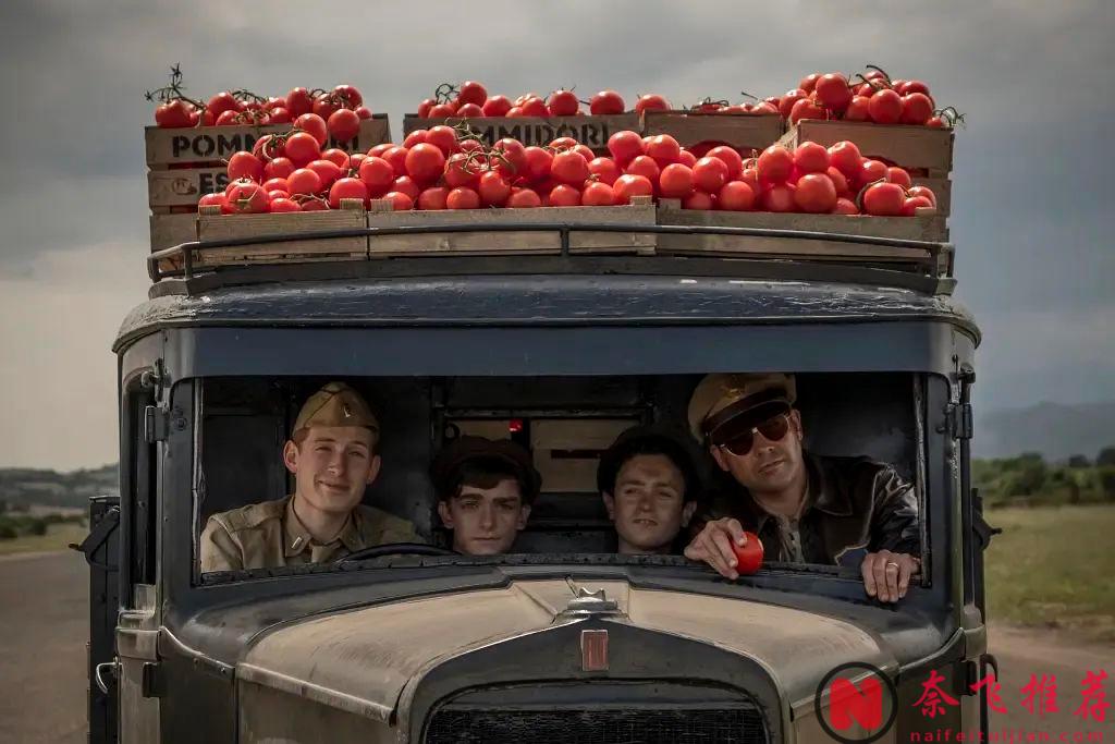 這部從'禁書'改編的美劇《第二十二條軍規》，撕開了戰爭的最後一塊遮羞布！