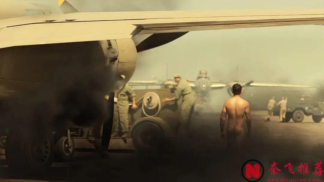 這部從'禁書'改編的美劇《第二十二條軍規》，撕開了戰爭的最後一塊遮羞布！