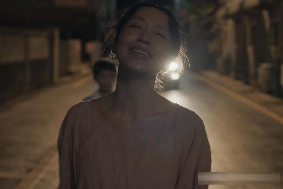 《可能的爱/假如爱有如果》11月登陆Netflix:两对夫妻之间,镜头为何成为权力
