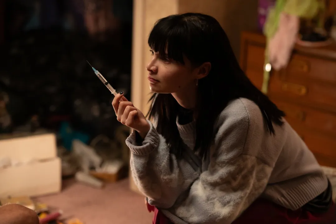 英剧《狂怒追缉》:烂番茄98%的年度犯罪黑马讲了什么