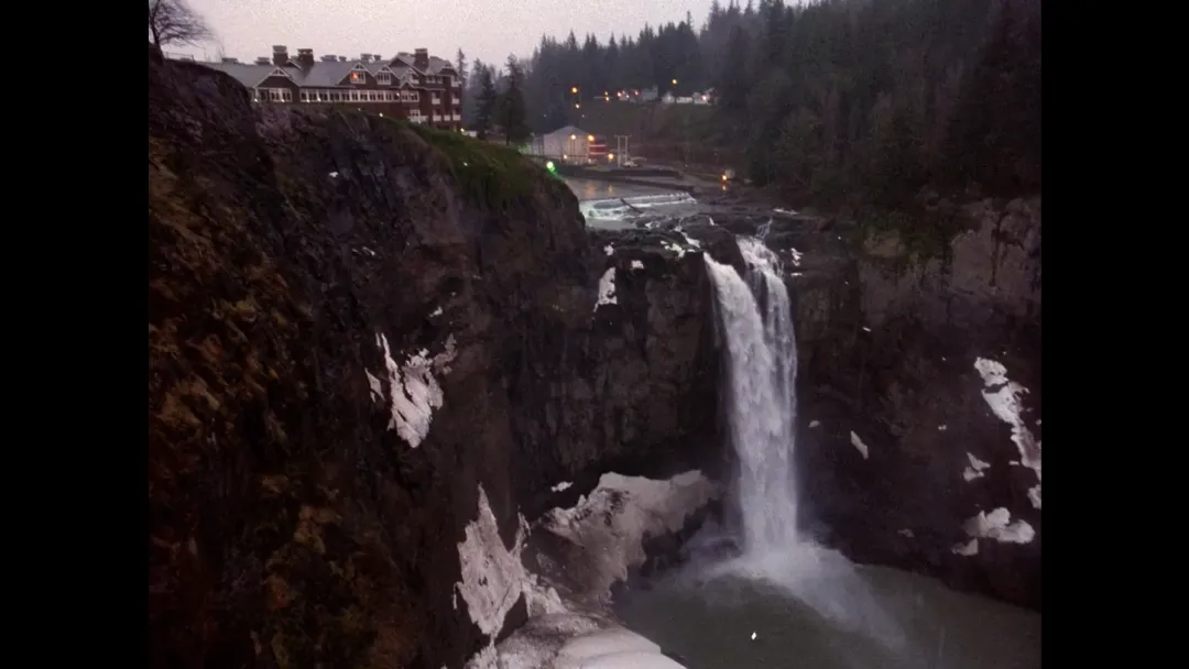 9分神作《双峰》！梦核绝唱！