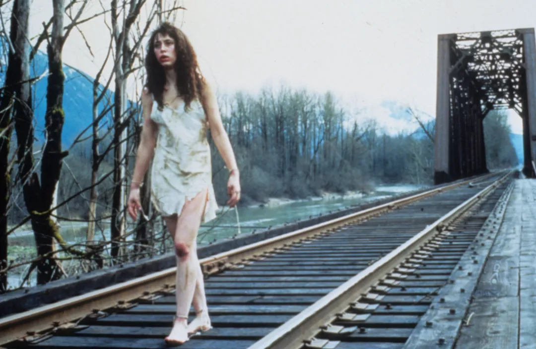 9分神作《双峰》！梦核绝唱！