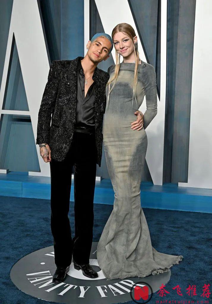 顶流变性美女《亢奋/高校十八禁(台) / 毒瘾女孩(港)》女主自曝被出轨！