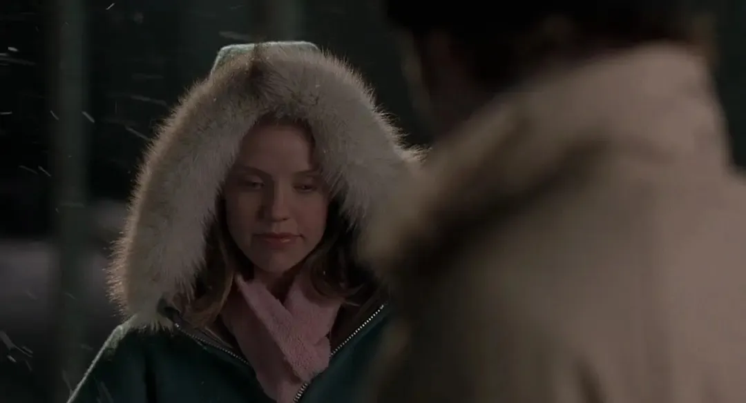 到底要多孤独，才会爱上一个充气娃娃？这部《充气娃娃之恋》片名又污又变态，内容却治愈了无数人