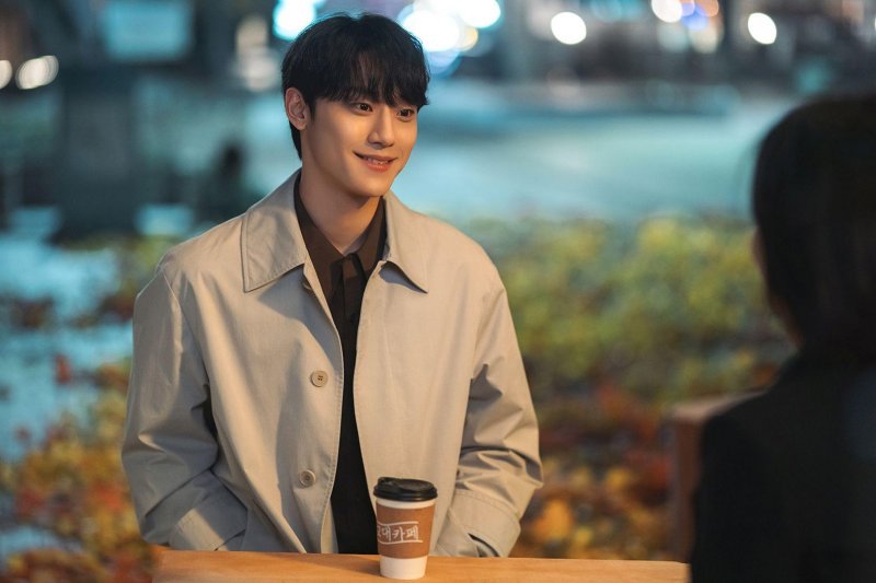 豆瓣8.8高分韩剧「黑暗荣耀」：评价看点，1~8集剧情，宋慧乔挑战黑暗复仇题材