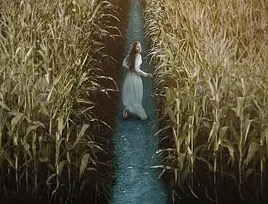 Netflix电视剧《俄亥俄的魔鬼》分集剧情与评价「神秘女孩与邪教组织背后的秘密」
