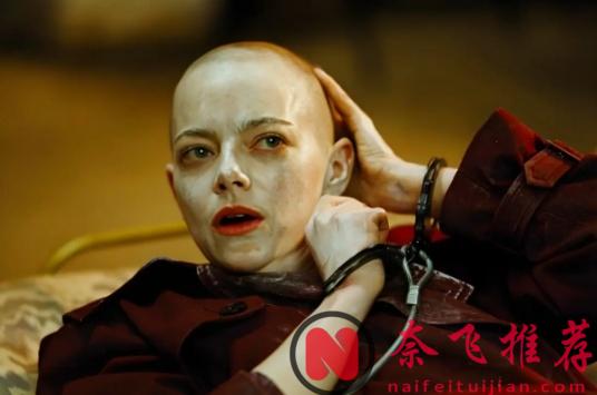 科幻驚悚片《拯救地球/暴蜂尼亞》：抽象尺度齊飛，石頭姐這次又殺瘋了！