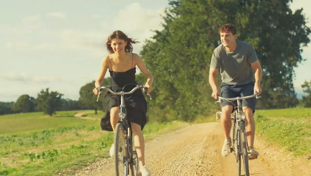 因尺度太大引发争议！又到周末了，推荐5部让你睡不着觉的高分剧