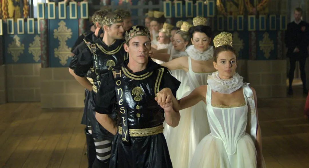 尺度“炸裂”，狗血腐國宮廷劇《都鐸王朝》，一言不合就開車！