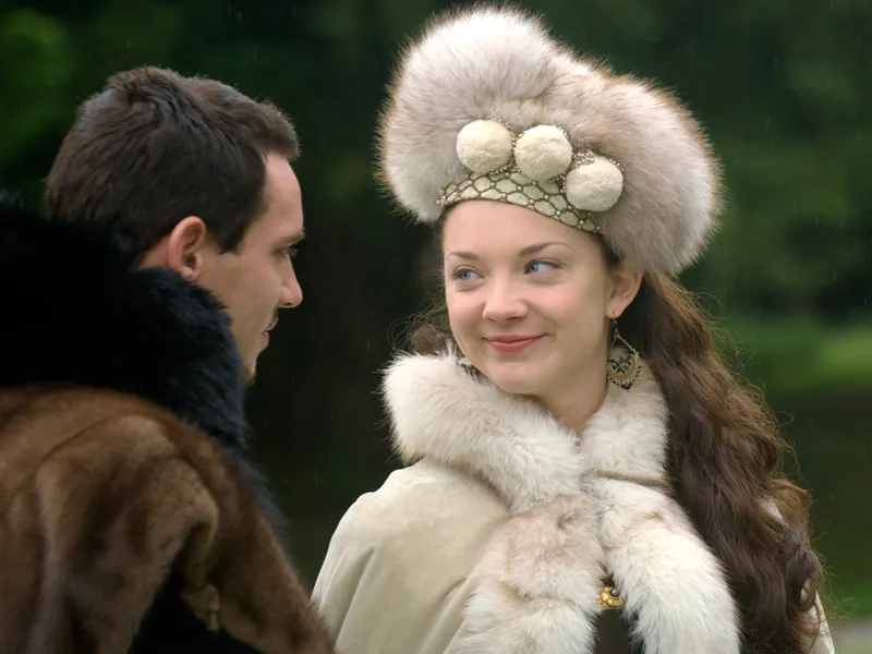 尺度“炸裂”，狗血腐國宮廷劇《都鐸王朝》，一言不合就開車！