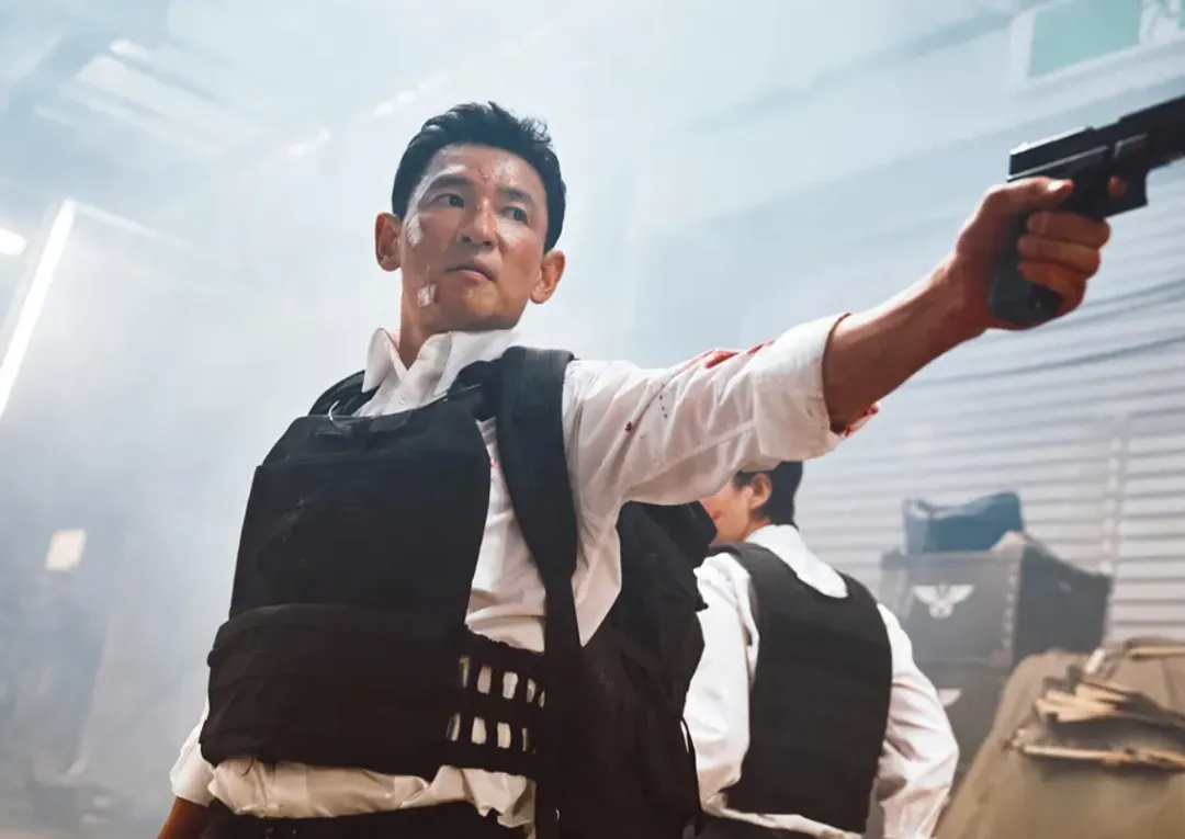 顶级影帝都带不动的《跨界任务》，Netflix这次真的扑了！