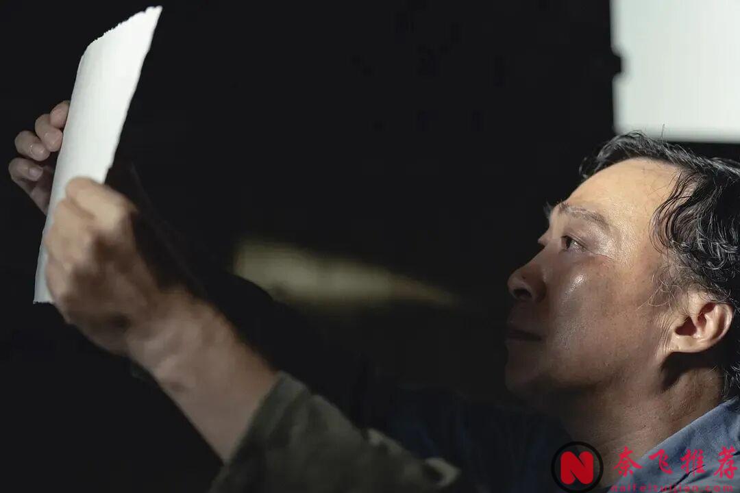 《無可奈何/選擇有罪/徵人啟弒》：當失業中產拿起屠刀，這部黑色喜劇笑完只剩冷汗