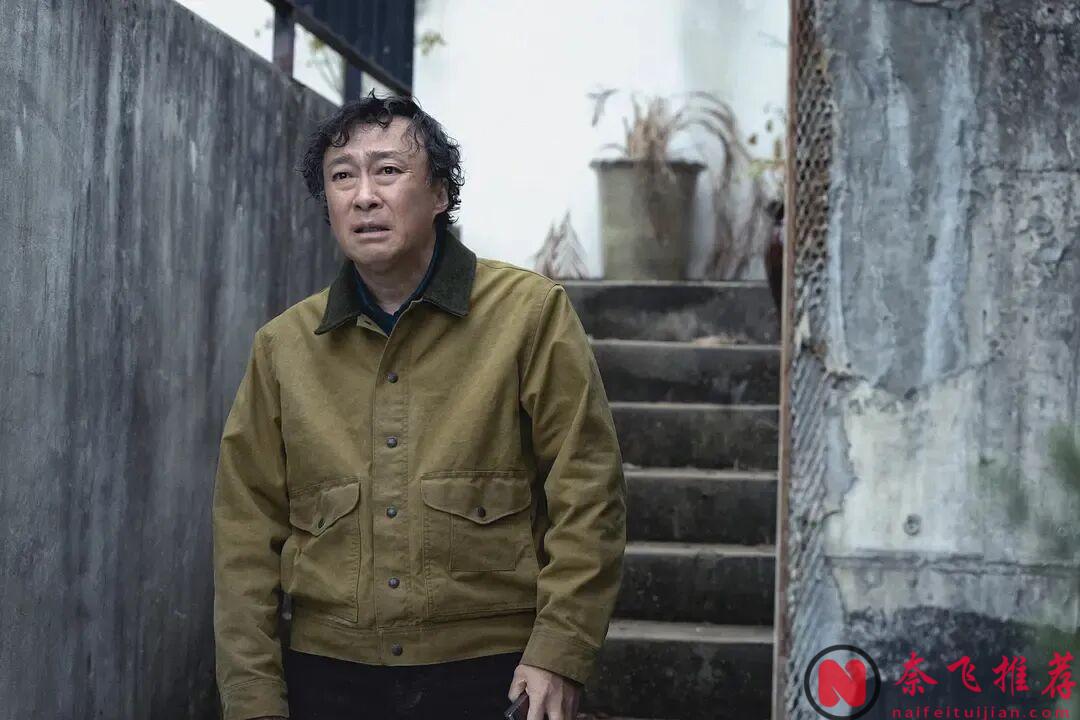 《無可奈何/選擇有罪/徵人啟弒》：當失業中產拿起屠刀，這部黑色喜劇笑完只剩冷汗