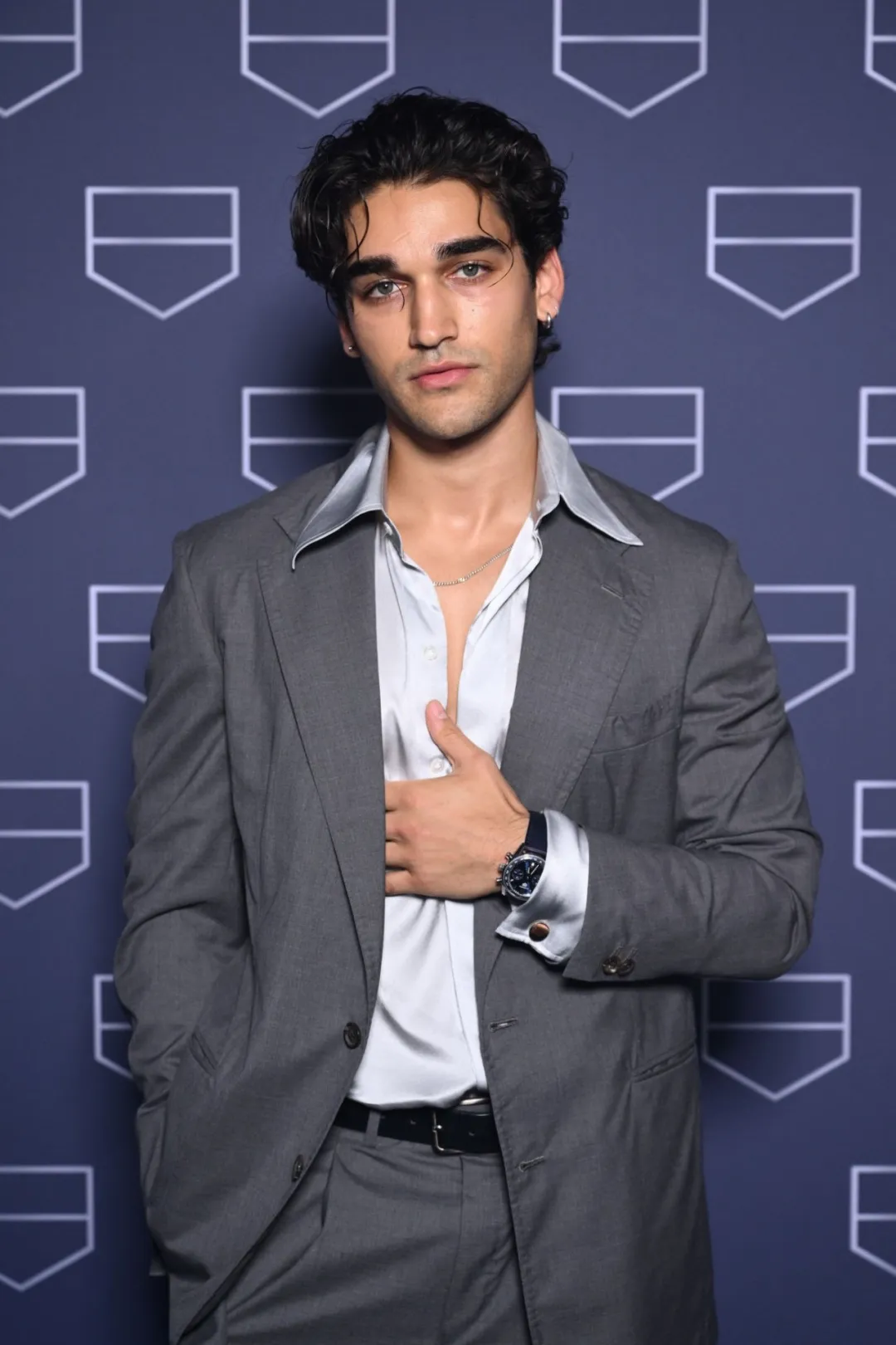 《心碎高中》火爆 Netflix，斯里兰卡裔校草成焦点