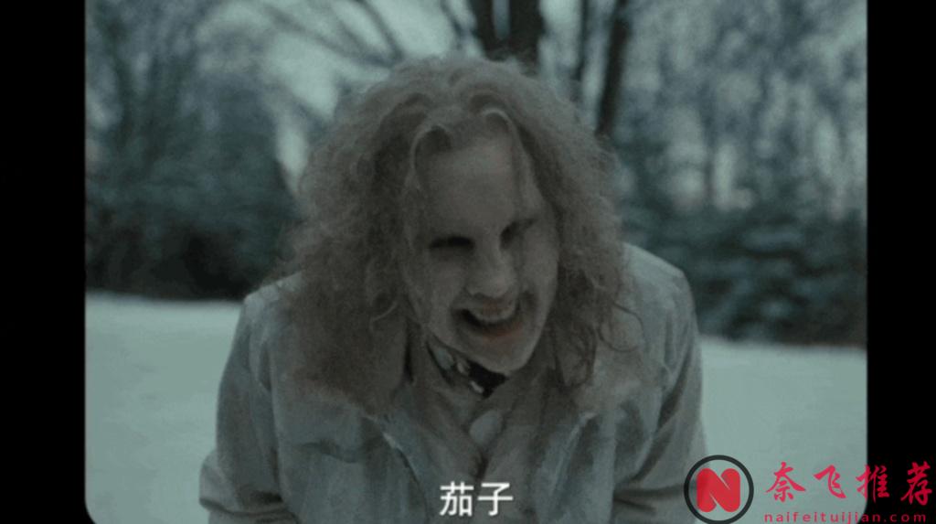 国外爆火的恐怖电影《长腿》，这部烂片能卖出上亿美元的票房，出品公司绝对是营销天才！