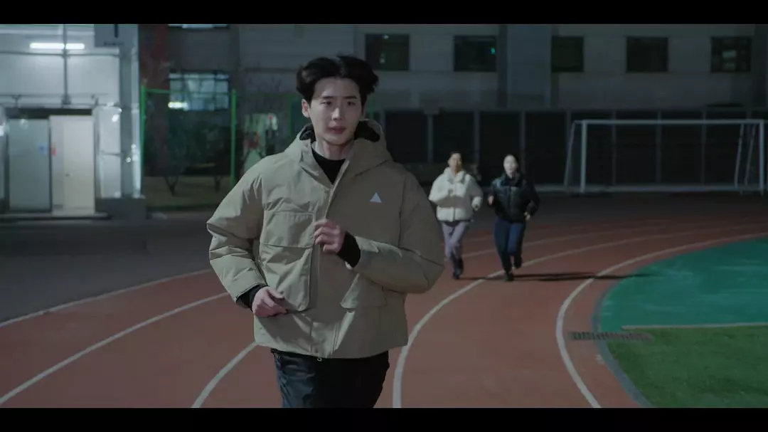 節奏緊湊！韓國最新律政劇《瑞草洞》，有案件有日常，超下飯