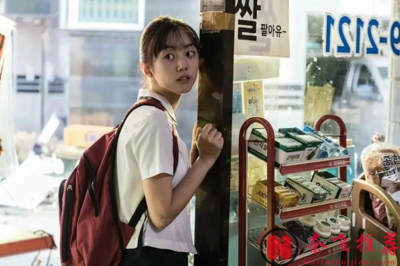 韩国拍的这部R级复仇片《姐姐/复仇血天使》，女主角手撕一众人渣的爽片，看着太过瘾了！