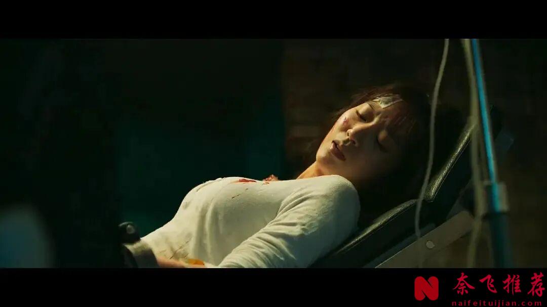 韓國敢拍的犯罪電影《一定要抓住》，反轉到極致，撕開人性的遮羞布