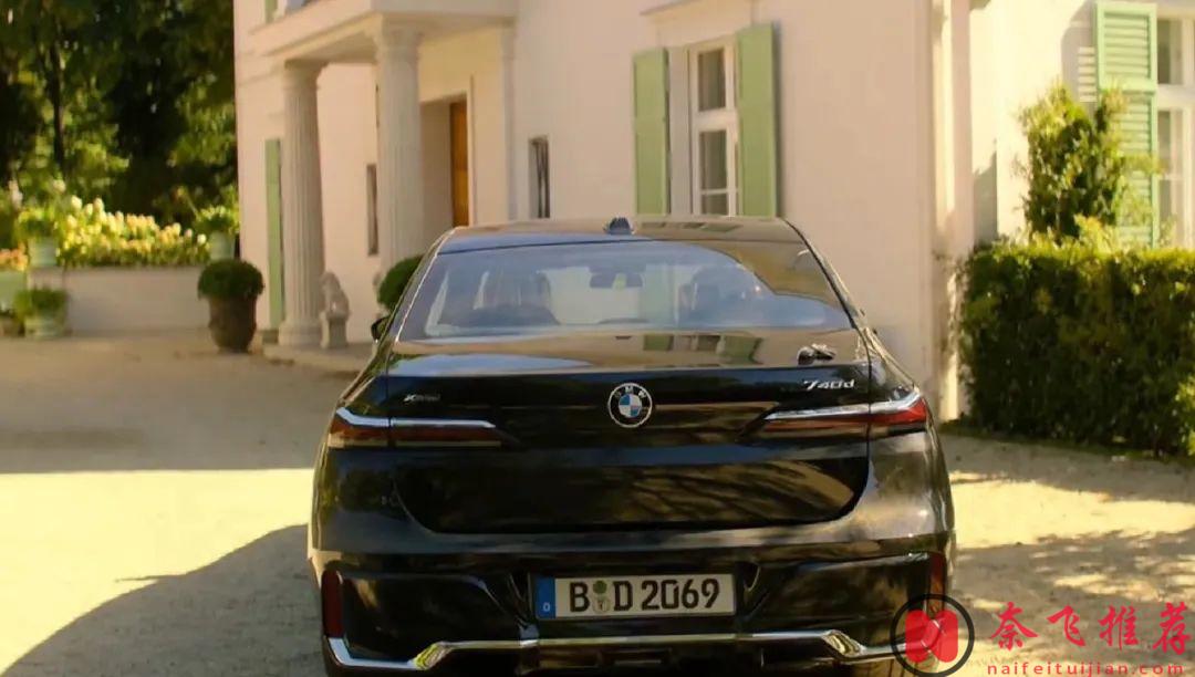 Netflix黑道律師題材又上新品《正念謀殺/正念殺機》，專為黑幫解決麻煩事的小律師的掙扎生活！