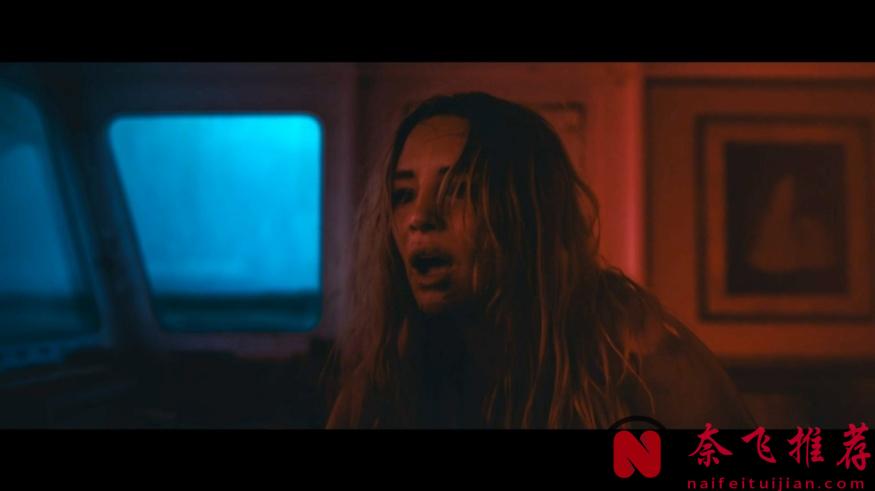 尺度+驚悚，這R級爽片《危險動物/鯊人魔》真生猛，是一部超出預期的驚悚佳作！