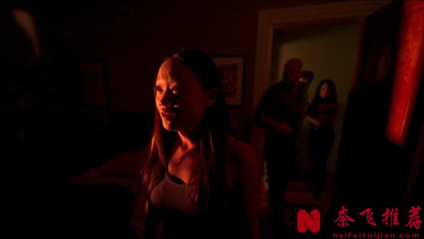 第一次當鬼，有點不習慣！這部美國恐怖片《感應/鬼魂/存在》​以獨特視角重構了超自然題材