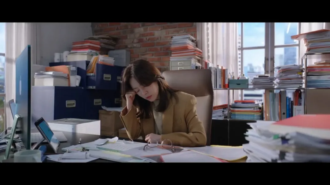 又一部职场罗曼史韩剧《金秘书为何那样》，冷面女霸总下嫁男秘书当后妈，真敢拍