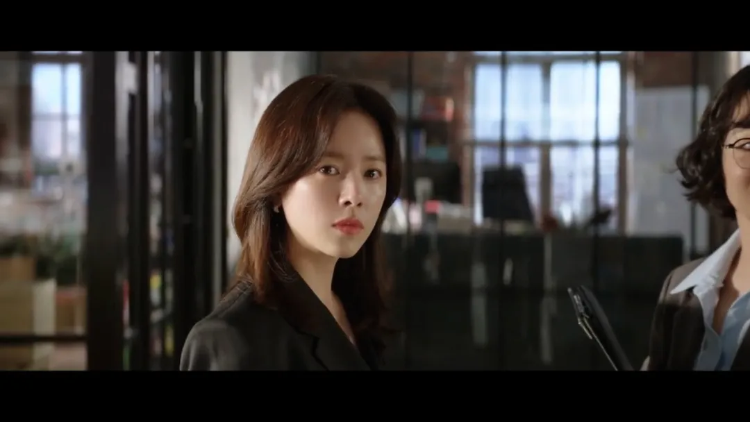 又一部职场罗曼史韩剧《金秘书为何那样》，冷面女霸总下嫁男秘书当后妈，真敢拍