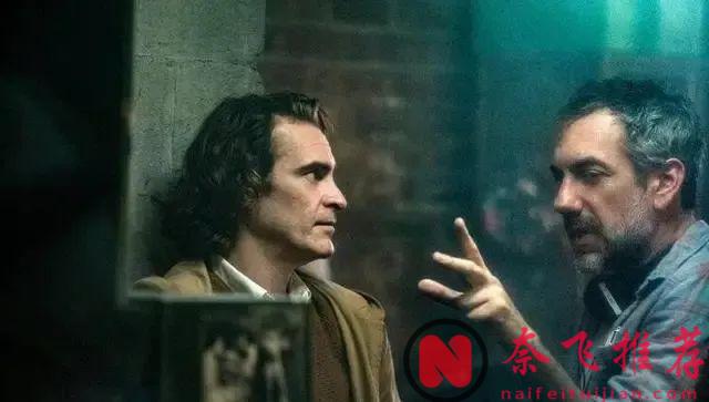 《小丑2：雙重妄想/小丑：雙重瘋狂/小丑：雙瘋》帶著十億美元的票房神話與萬衆期待，即將引爆你的感官！