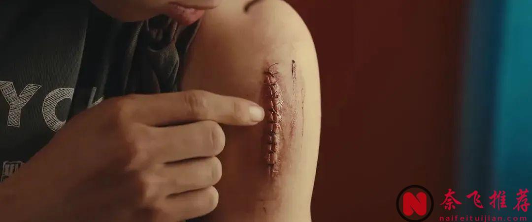 戛纳脑洞奇片《动物王国/进化症候群》，身边人变异长出翅膀怎么办？彻底颠覆认知！