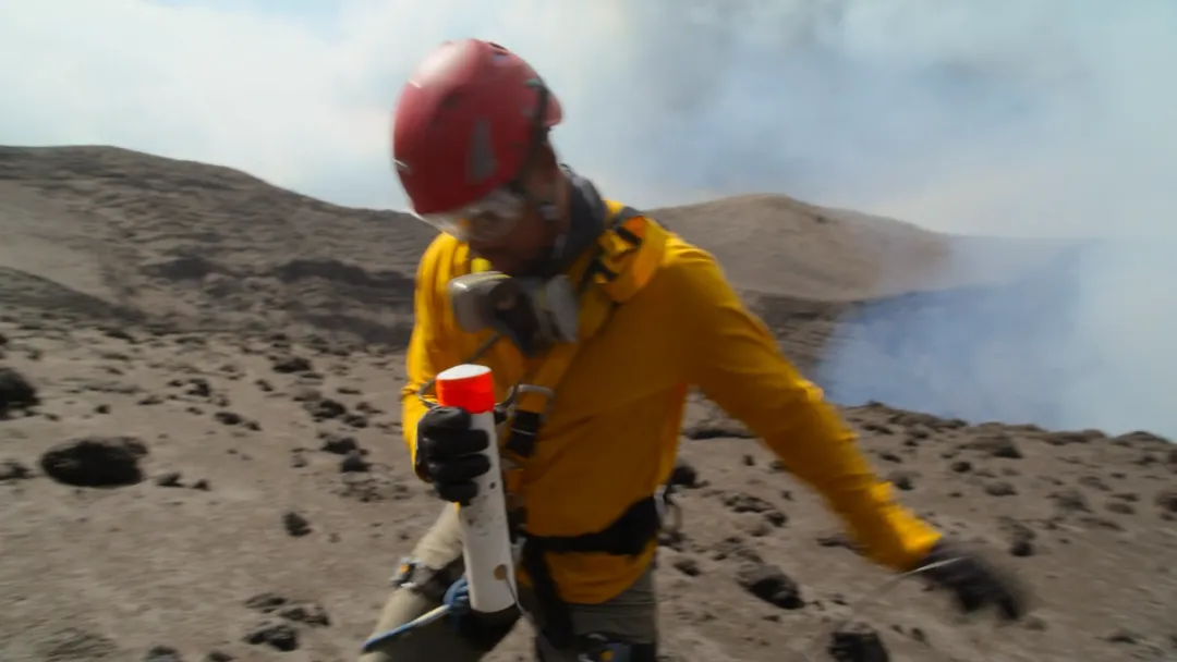 超震撼9.2分冒险纪录片《带你探索地球/探访超凡地球》！威尔史密斯：这是从未见过的世界...