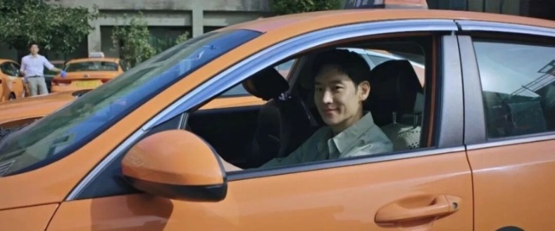 一集封神，这部R级狠剧《模范出租车3/模范计程车3》真敢拍，改编自同名高分漫画！