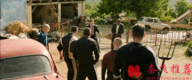 美国总统和英国首相流落东欧乡下，被村里的黄毛教训。爆米花准备好！终于又等来一部动作爽片《国家元首》！