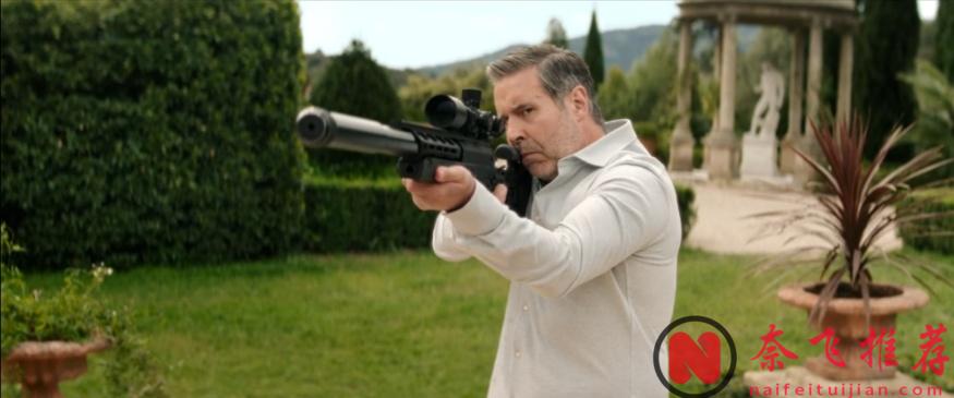 美国总统和英国首相流落东欧乡下，被村里的黄毛教训。爆米花准备好！终于又等来一部动作爽片《国家元首》！