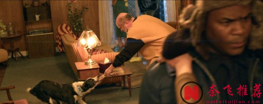 太瘋了！這部有點冷門，但無厘頭瘋癲又好笑的尺度新作《一家巧多事》已上線。