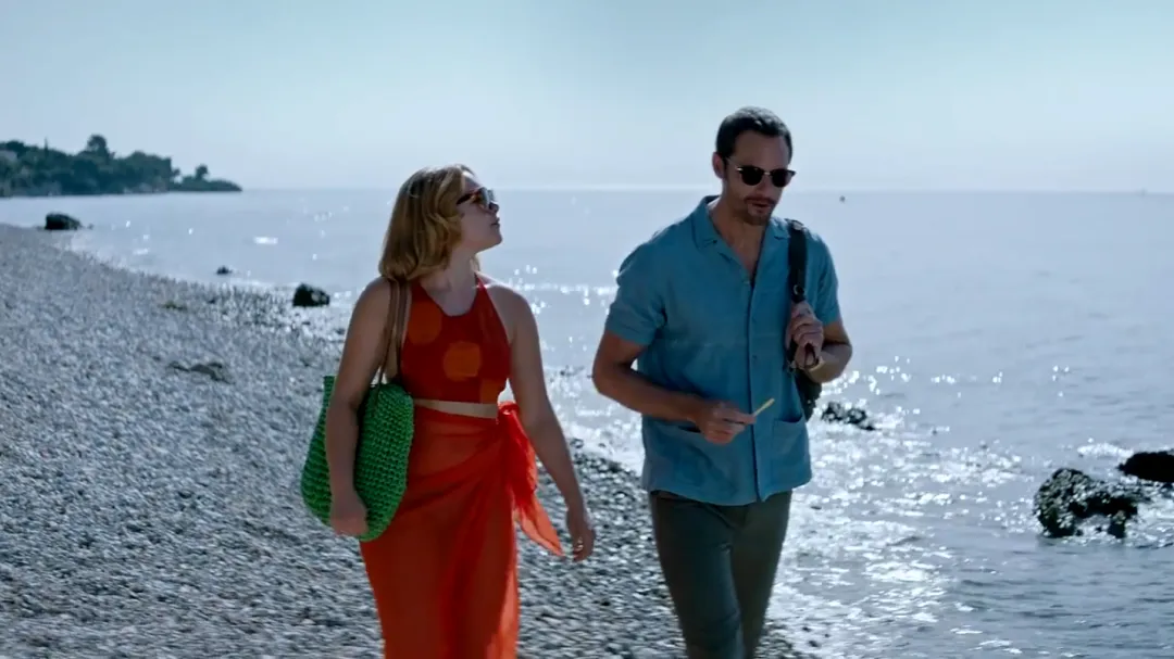 諜戰題材英劇《女鼓手》講述了一場跨越國界的諜戰迷情，出自名導的冷門佳作！