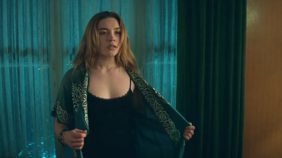 諜戰題材英劇《女鼓手》講述了一場跨越國界的諜戰迷情，出自名導的冷門佳作！