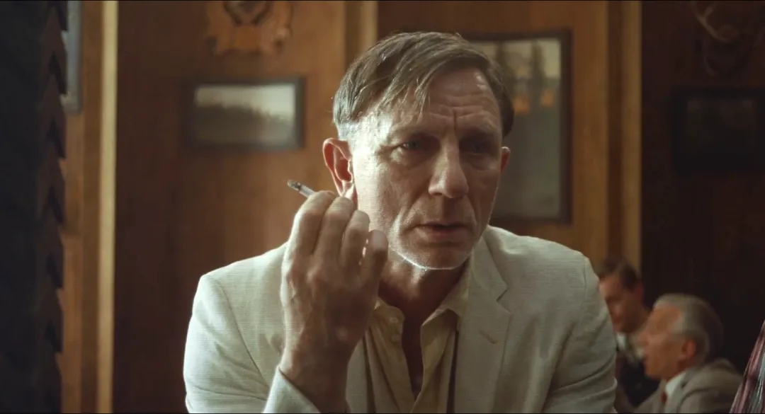 什么？007居然拍了一部同性题材的电影《酷儿》，这是我能看的吗？