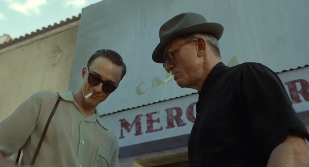 什么？007居然拍了一部同性题材的电影《酷儿》，这是我能看的吗？