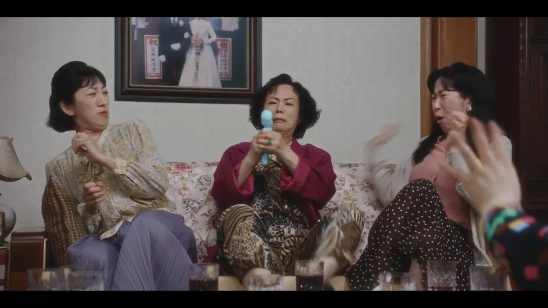 Netflix最新韩剧《贞淑的推销》上线，四个农村妇女，组团推销成年人用品的喜剧故事！